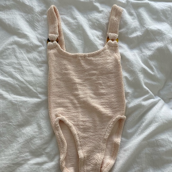 NWT Hunza G Domino one piece swimsuit in blush - Picture 6 of 7